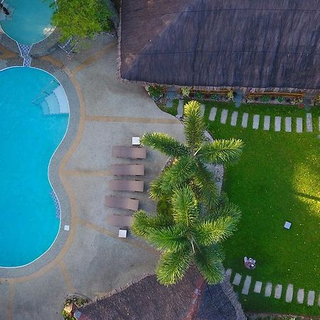 Nabulao Beach Resort Hinoba-an Esterno foto