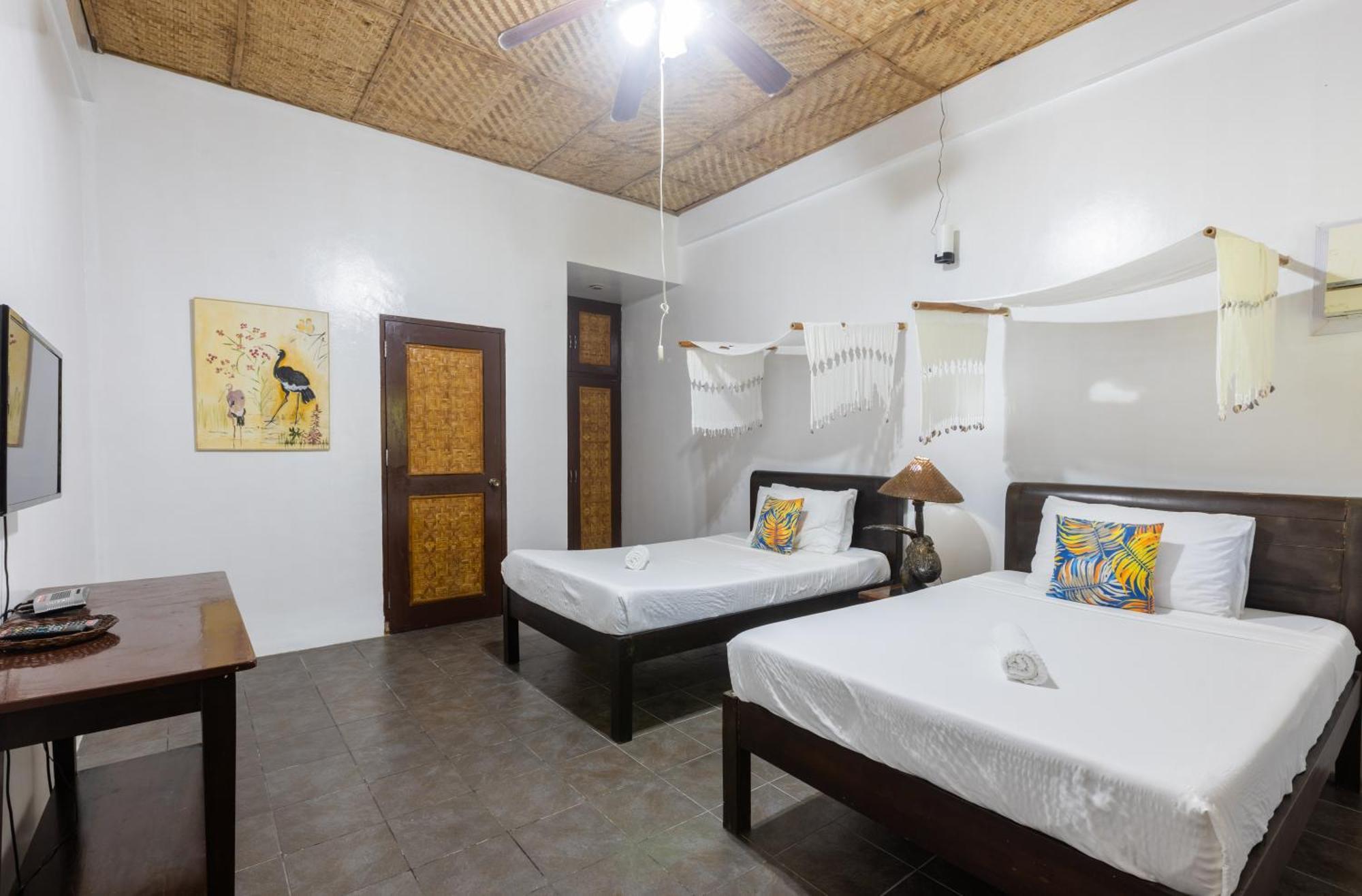 Nabulao Beach Resort Hinoba-an Esterno foto